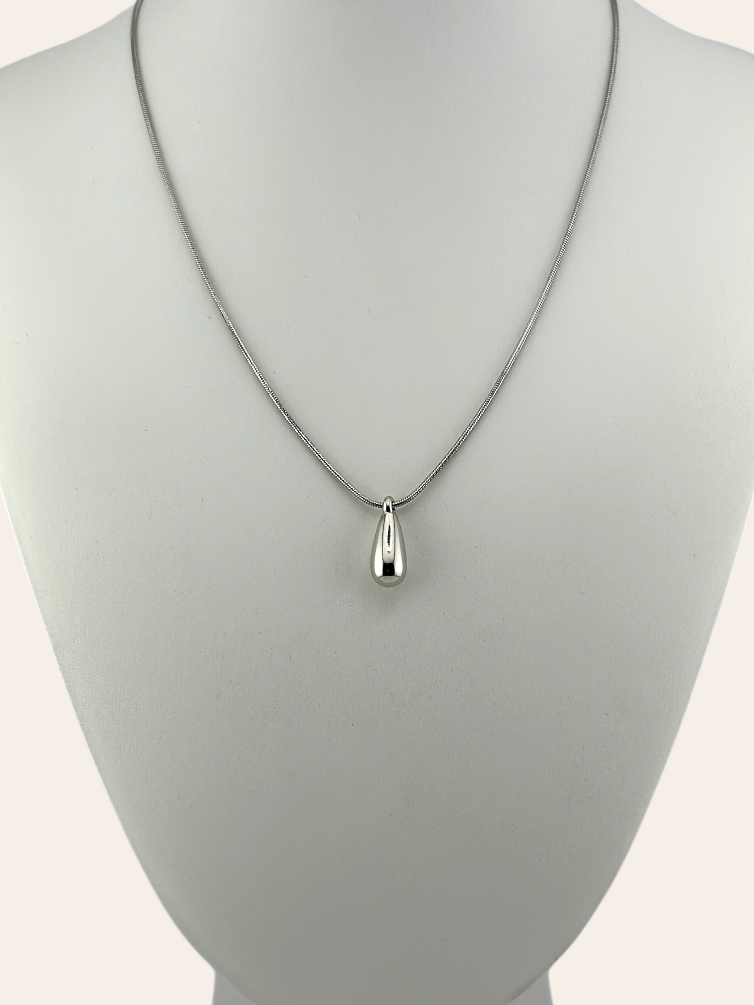 Single Teardrop